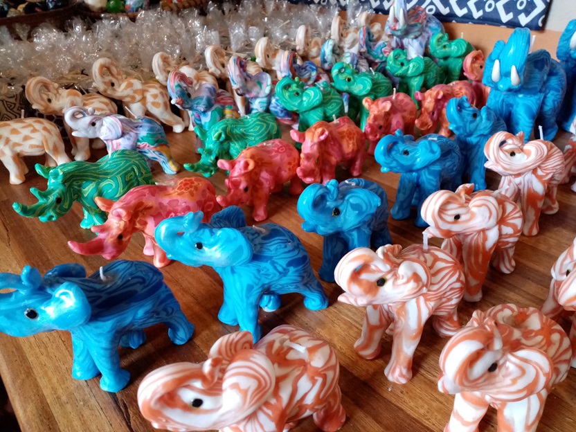 bougies colorées en forme d'éléphants, Swazi candles, Eswatini